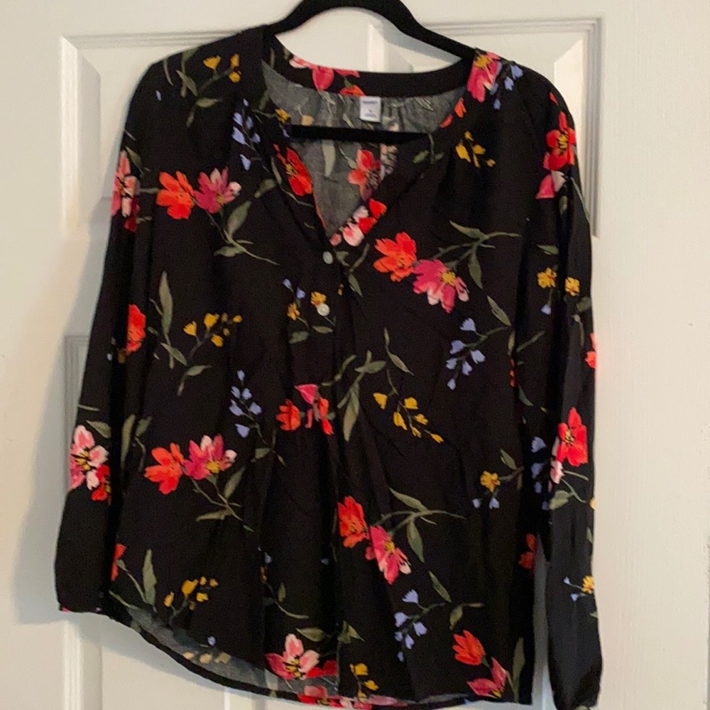 Old navy black floral tunic shirt sz M